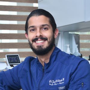 Dr. Juan Eliseo Saladin